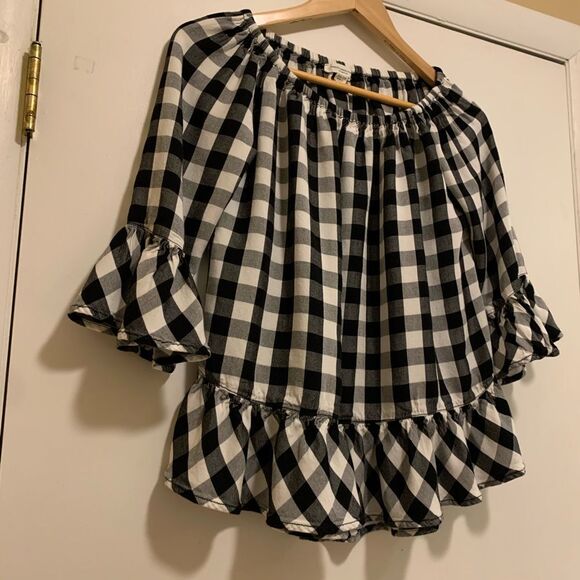 Off-shoulder gingham black & white XS Beachlunchlounge, lovely & fun! - Picture 6 of 9